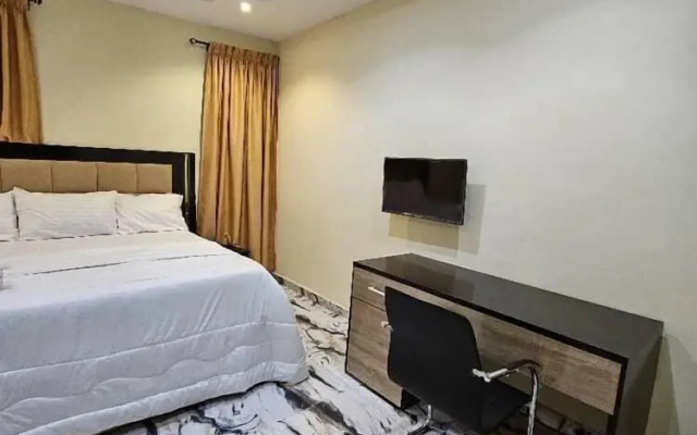 Tm arena hotel and suites