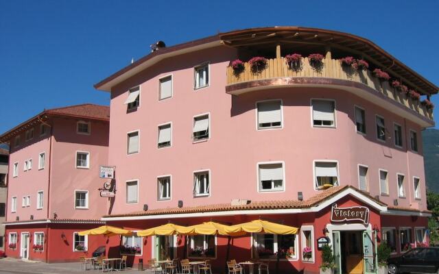 Victory Hotel Ristorente Pizzeria