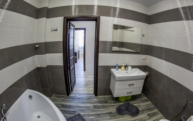 Апартаменты на улице Чкалова 75