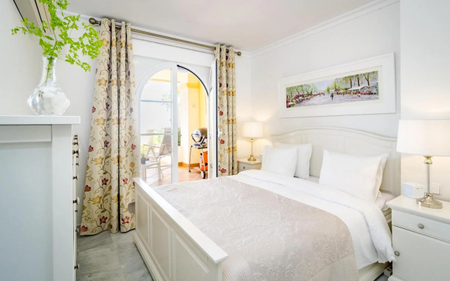 SAA2- comfortable apartment Puerto banus