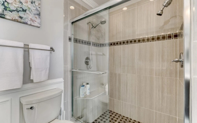 Luxury Home Steps From Convcenter&stadiums&harbor
