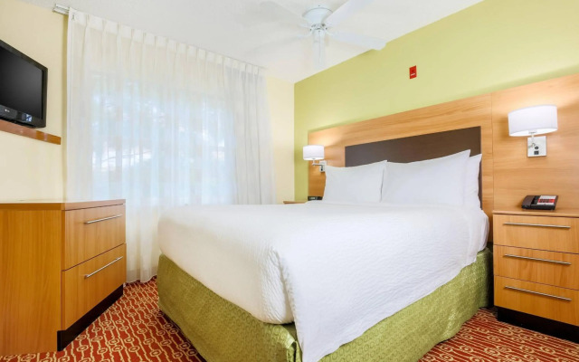 Sonesta Simply Suites Houston Brookhollow