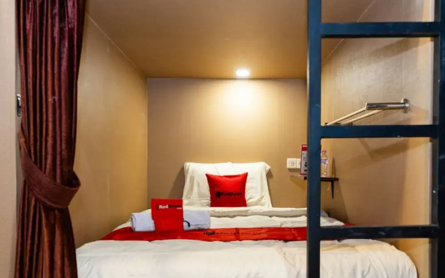 RedDoorz Hostel @ DI Panjaitan Simpang Lima