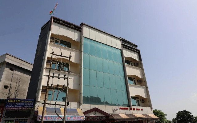 OYO 6647 Om Hari Residency