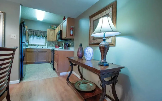 Cedar Lodge 201