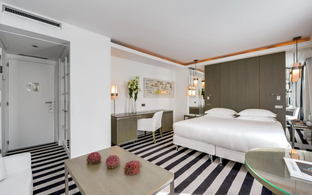Hotel Le A