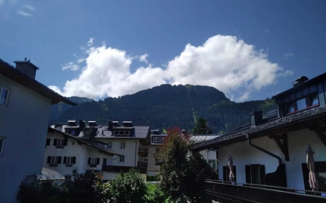 KITZALPHOUSE Apartments
