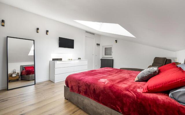 Lu's House - Cozy and Stylish Apartment with patio