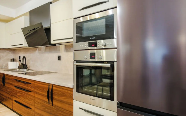 No. 28 Rooms & Apartments
