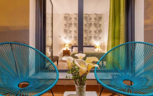 Sevilla Alquila Amplios Apartamentos Duplex en San Bernardo