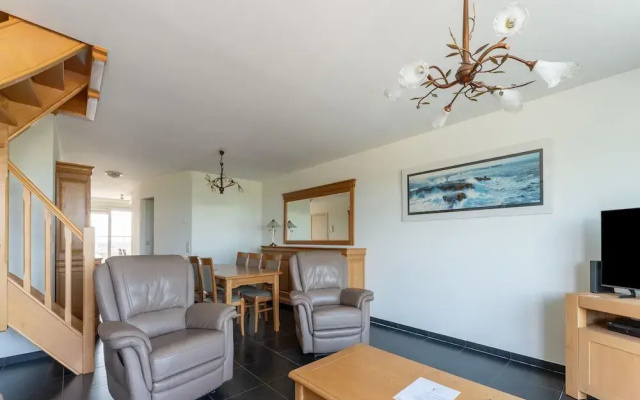 Bright Coastal Stay in Bredene
