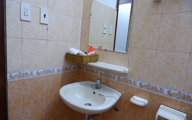 Winter Spring Home & Tourist - Hostel