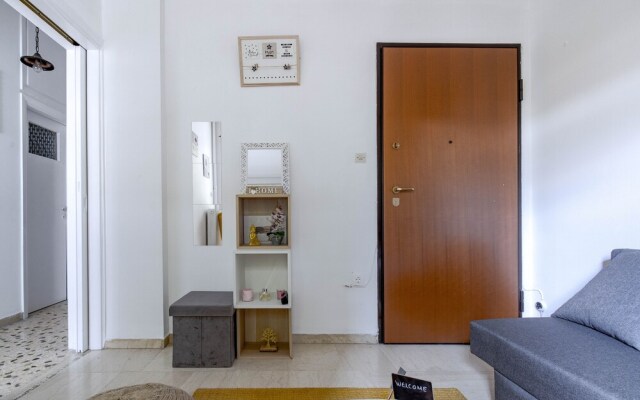 4u Apartment Athens! 2 Minutes From Metro Station