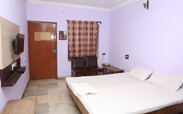 Hotel Ratnam