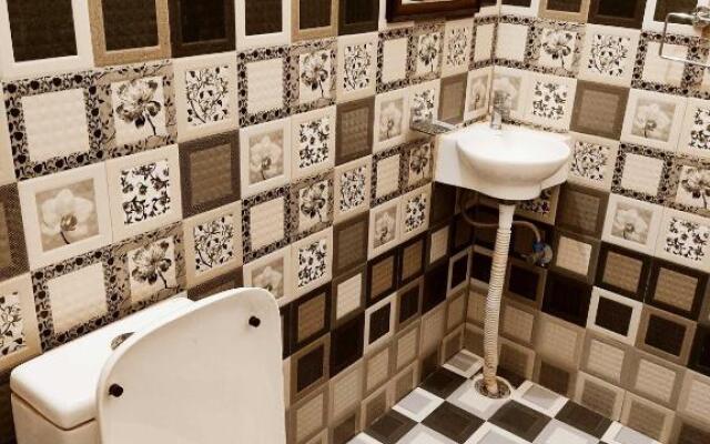 Oyo 91599 Sky Classic Inn