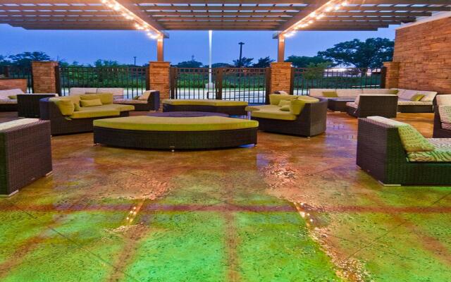 Holiday Inn Austin Airport by IHG