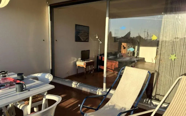 Appartement Port Camargue, 1 Pièce, 4 Personnes - Fr-1-250-41