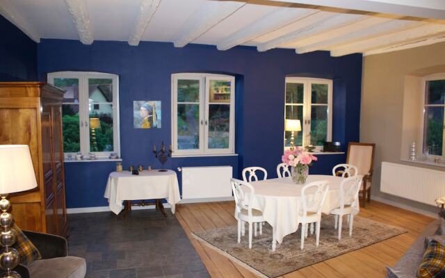 Les Chambres De L'atelier