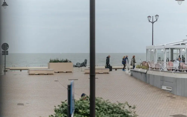 Les Dunes Apartment in De Haan Near Sea Beach