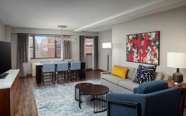 DoubleTree by Hilton Hotel & Suites Pittsburgh Downtown