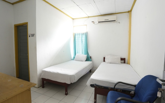 Hotel O Guest House Pandita – Guest Rooms – Tideng Pale