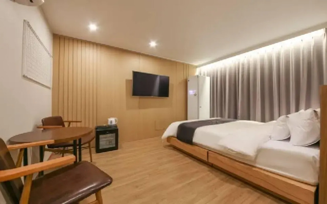 Gwangju Divine Hotel