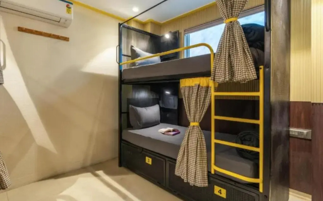 The Hosteller Mumbai, International Airport