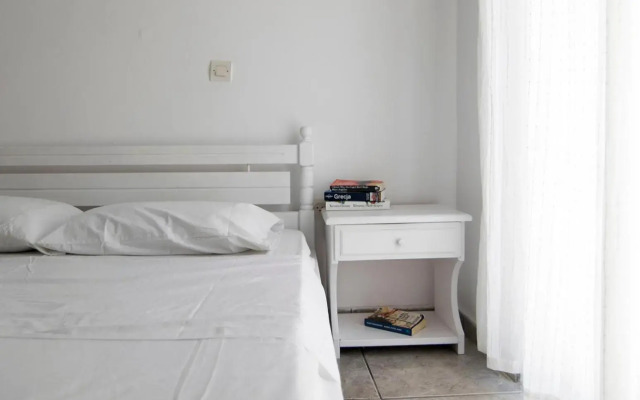 Armadoros Hotel Ios Backpackers