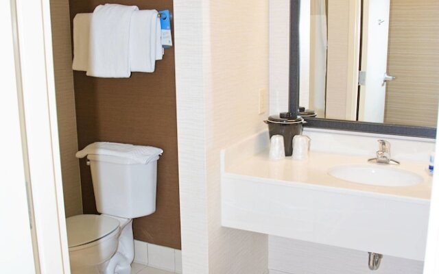 Fairfield Inn & Suites Butler
