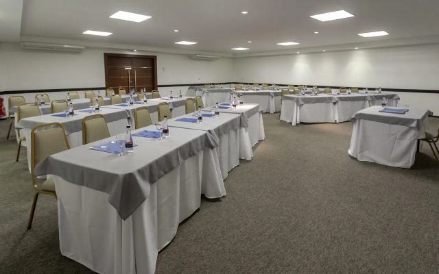 Roochelle Hotel by Nobile