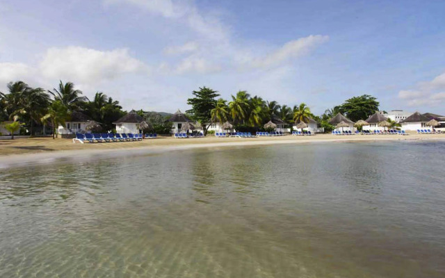 Decameron Club Caribbean Runaway Bay, Ramada All-Inclusive Resort