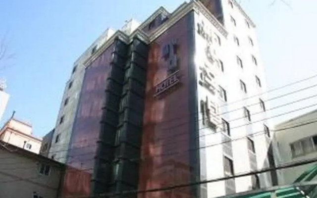 Pam Hotel