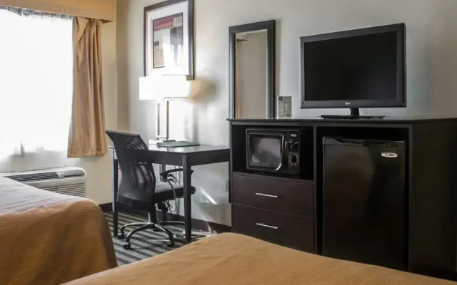 Quality Inn & Suites Loves Park