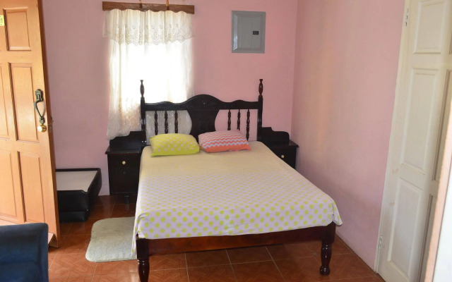 Little Shaw Park Guest House