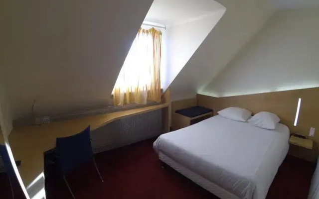 Hotel De La Poste