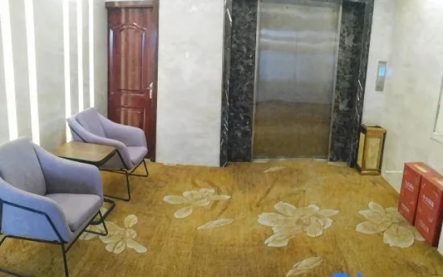 Yanggu Yingshanhong Hotel
