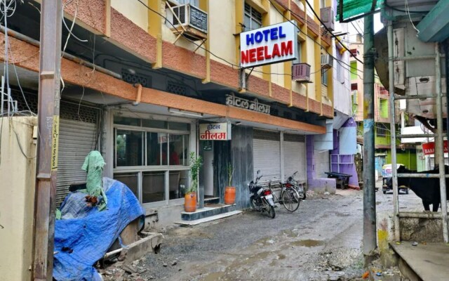 Goroomgo Neelam Indore