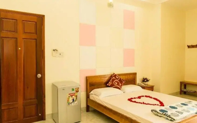 Ha Tien Happy Hotel