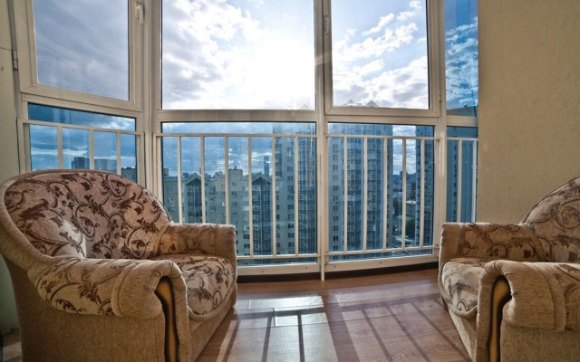 Марьин Дом на Бажова 68