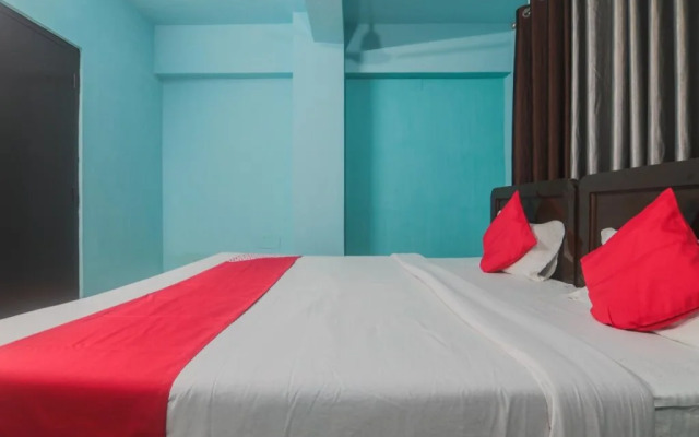 Oyo 24478 Mid City Guest House