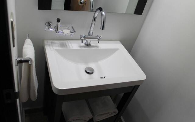 Mini Suites Hotel