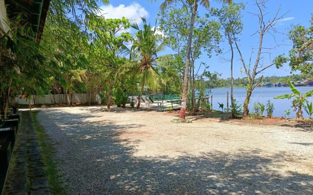 Global Backwater Resort