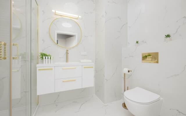 Modern With Parking by Renters Prestige