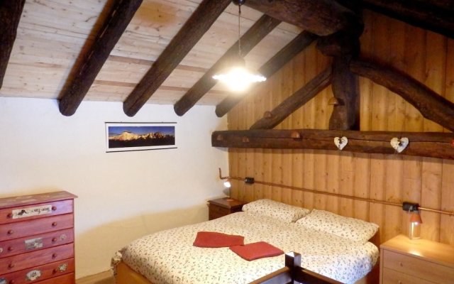 Apartment With 2 Bedrooms In Pila With Wonderful Mountain View And Wifi