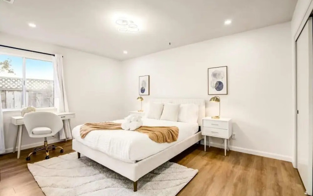 @ Marbella Lane - Stylish Cozy4br in Siliconvalley