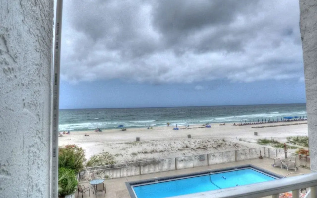 Pet Friendly Gulf Views On the Beach Steps Away 2nd Floor Private Deck