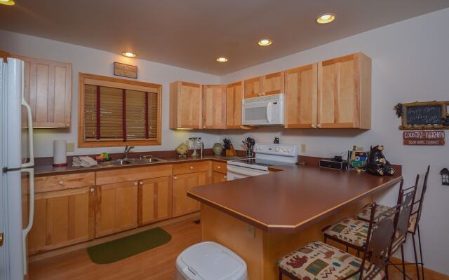 Very Beary Ridge House