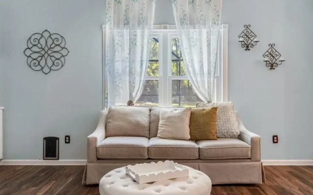 Southern Charm by Southern Vacation Rentals