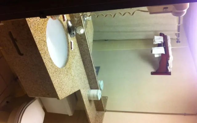 Budget Inn Express