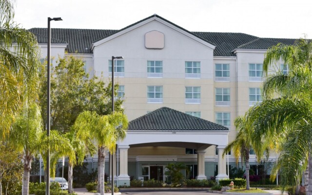 Best Western Plus Lake County Inn & Suites